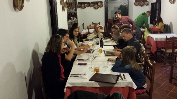 Almuerzo en Andalucia: Una Guia para Comer en Alajar